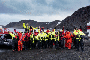 Con éxito culminó la Expedición Escolar Antártica