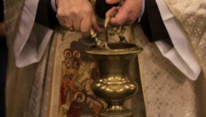 Dos hombres enmascarados matan a una persona en iglesia italiana ubicada en Estambul