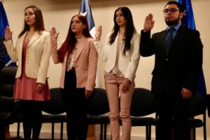 Licenciados prestaron juramento como abogados desde la Corte de Punta Arenas durante 2023