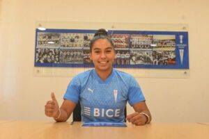 Magallánica seleccionada chilena de fútbol sub-20 firmó por Universidad Católica