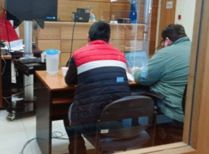 Hombre bajo la influencia del alcohol intentó asfixiar a su pareja y huyó con su hija de 3 años