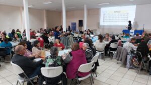 Adultos mayores se reunieron a jugar bingo en Punta Arenas
