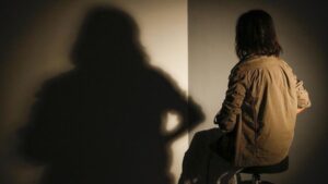 Padre fue condenado por abusar sexualmente de su hija: arriesga seis años de cárcel