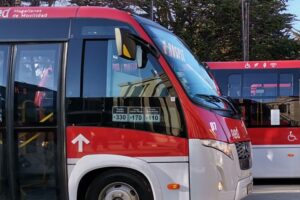 Futuro contrato del servicio de buses considerará gratuidad para adultos mayores