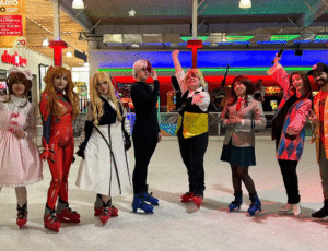 Cosplayers se lucieron en la pista de hielo de Zona Franca