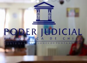 Ordenan al fisco indemnizar a hermanas víctimas de detención ilegal y abuso sexual