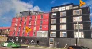 Incendio afectó al Hotel Indigo en Natales