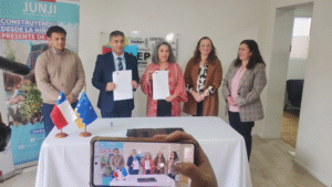 Diez jardines infantiles y salas cunas fueron traspasados de manera oficial al SLEP