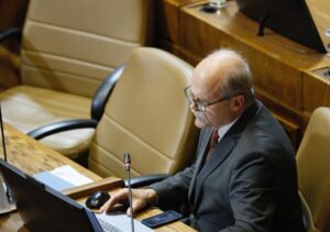 Diputado Matheson impulsa proyecto sobre registro integrado de inmigrantes irregulares