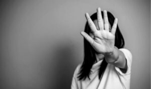 SernamEG rediseña su modelo para  abordar la violencia contra las mujeres