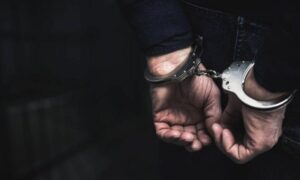 Chileno y venezolano son condenados por comercializar cocaína: arriesgan 10 años de cárcel