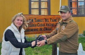Torres del Paine: turista rusa recupera más de 3 millones de pesos en dinero y especies