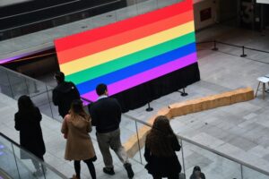 Ghana aprueba ley que condena con cárcel a quien se identifique como persona LGBTQ+