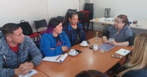 Trabajadores de incendiada planta reciben apoyo estatal