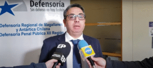 Formalizaron a exdefensor de Natales investigado por cohecho agravado