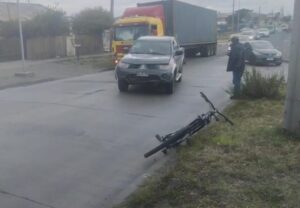 Ciclista sufre atropello en Punta Arenas