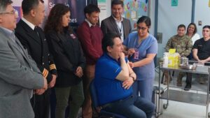 Se inició vacunación Covid a personal de servicios esenciales