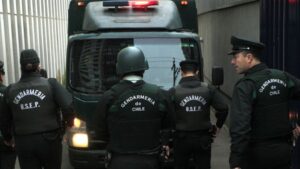 INDH presenta querella acusando que joven imputado fue obligado a desnudarse y hacer sentadillas