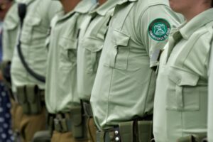 Dos carabineros en prisión preventiva tras efectuar robo en radiopatrulla y con uniforme