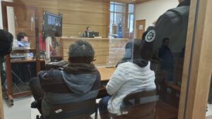 Con arresto domiciliario nocturno quedó imputada por robo al “Rey del Sándwich”