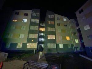 Incendio afectó a departamento de condominio al sur de Punta Arenas