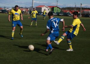 Con partidos en la serie de honor y menores continúa el fútbol en la Asociación Punta Arenas