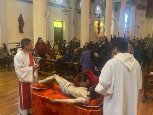 Confesiones y desclave reunió a los fieles en la Iglesia Catedral