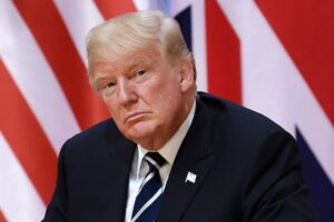 Corte Suprema de EE.UU. vota a favor de Trump y lo deja ser candidato presidencial