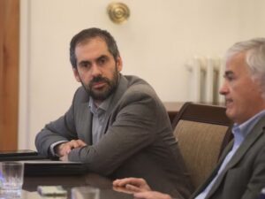 El “agitado” día del ministro de Economía en el Biobío