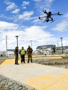 Modernos equipos de drones ayudan a combatir la delincuencia en Punta Arenas