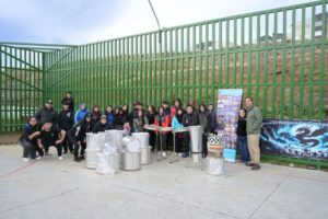 Gobernador entregó equipos a escuela de batucada