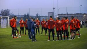 Gareca para su primer once en  “La Roja” con tres bicampeones