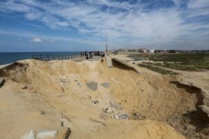 Decenas de muertos y heridos en bombardeos israelíes