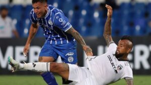 Un pálido empate sin goles le bastó a  Colo-Colo para seguir en la Libertadores