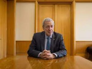 Presidente Boric nombra a nuevos embajadores en cuatro países