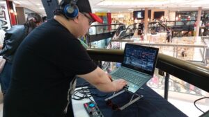 Zona Austral contó con música en vivo de artistas locales