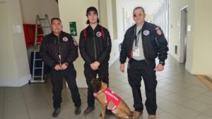 Grupo Operaciones K9 Punta Arenas expuso su labor y desafíos al gobernador Flies
