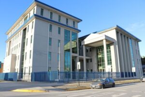 Joven dominicano enfrenta juicio por  su segundo homicidio frustrado