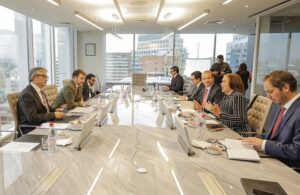 Ministro Marcel destaca resultados de la Empresa Nacional de Petróleo