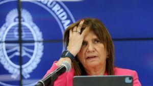 Bullrich dice que dará información sobre Hezbolá de forma “confidencial” a la ministra Tohá