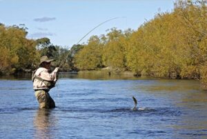 Desde ayer prohíben la pesca recreativa