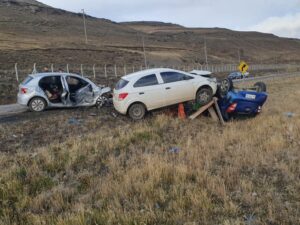 Triple colisión en ruta de Río Turbio  cobró la vida de tres personas