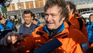 Javier Milei viaja a Ushuaia