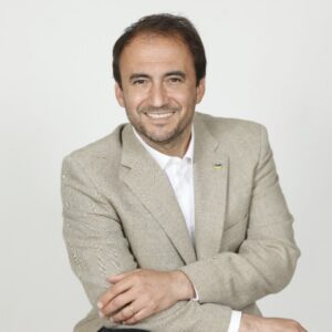 Economista criticó propuesta de la CUT para aumentar sueldo mínimo a $630 mil