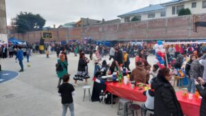 Con comida y música en vivo el liceo San José realizó su conocida Ahumantón