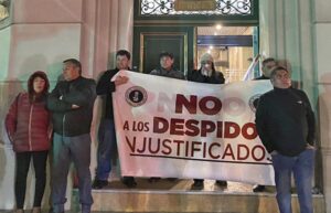 Sindicato de trabajadores ENAP se manifestó tras  despidos en la compañía
