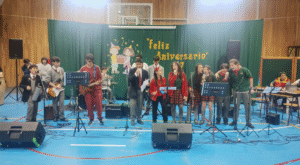 Banda de Instituto Don Bosco cantó  en aniversario 47 de Escuela Portugal
