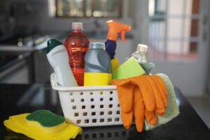 Las peligrosas combinaciones de productos de limpieza que pueden afectar tu salud