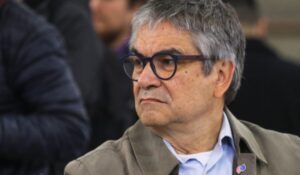 Marcel anticipa baja de $30 en las bencinas y prevé tendencia