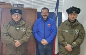 Dos carabineros prestan funciones como oficiales del Registro Civil en Primavera